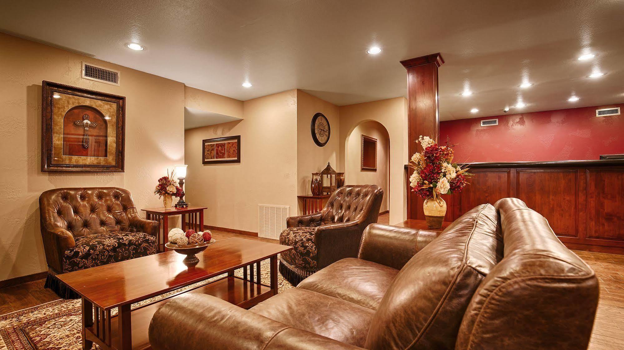 Quality Inn Three Rivers Интерьер фото
